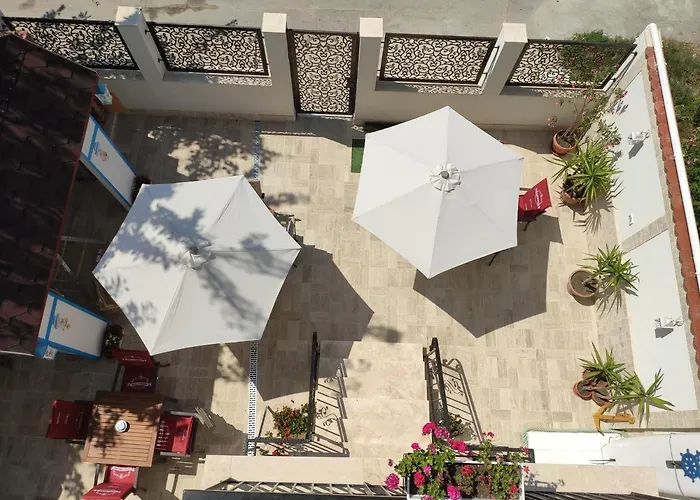 Regal Marine Гостевой дом